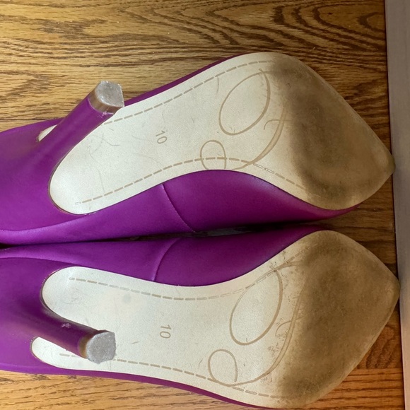 Fergalicious Magenta High Heel Pumps with Pointed Toe - Picture 13 of 13